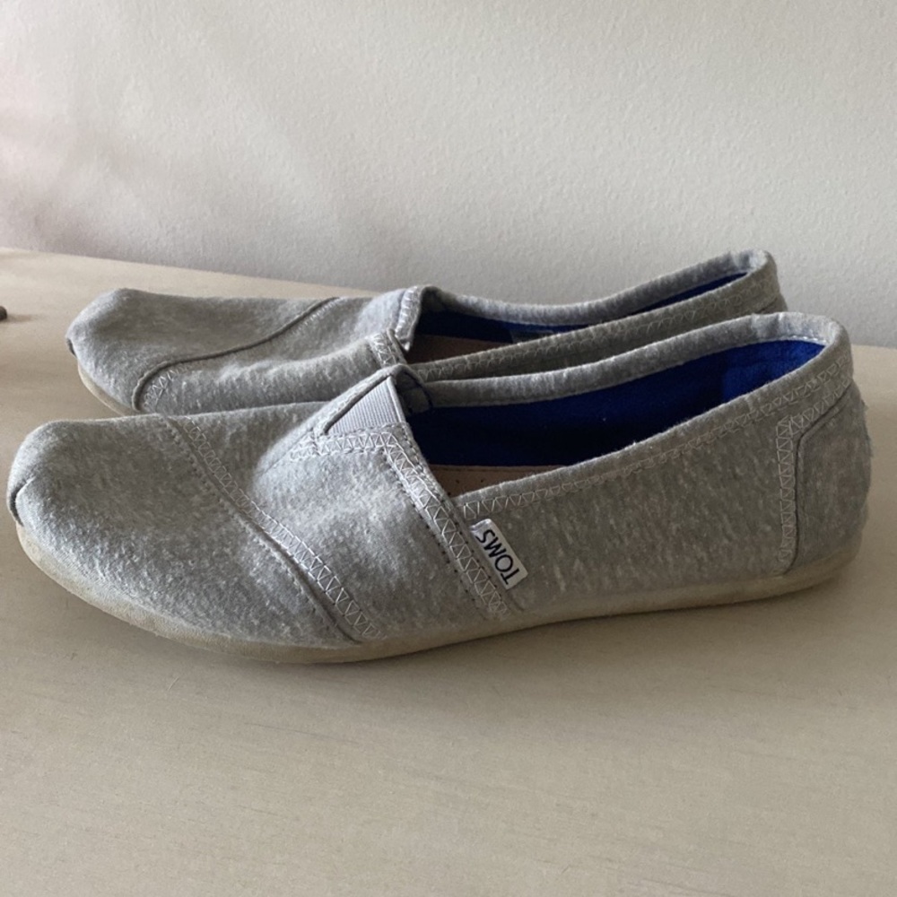 Toms